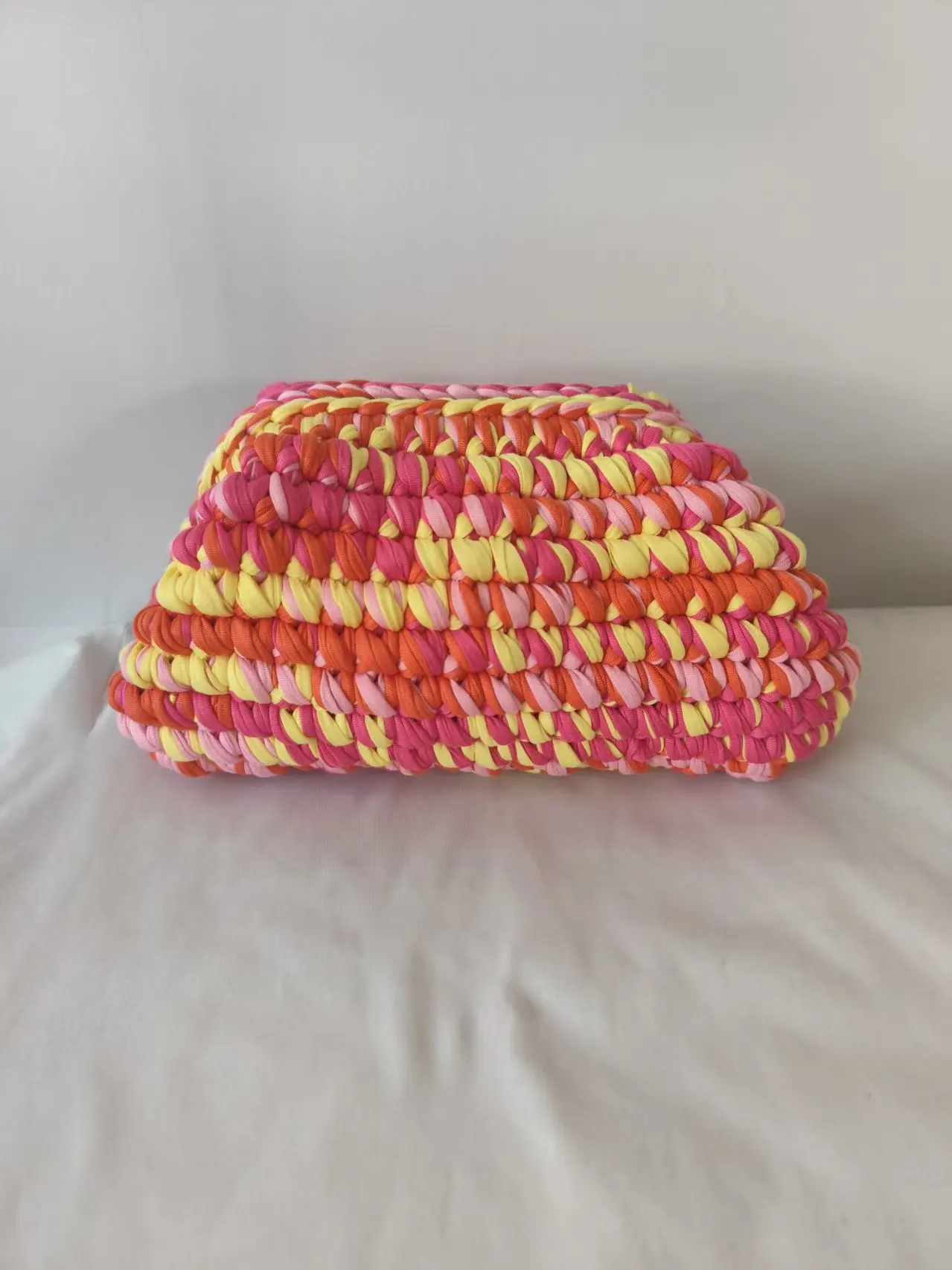 

Сумка-клатч Yiwu Yingzi ручной работы с градиентным цветом и полосками, винтажный стиль, нишевый дизайн