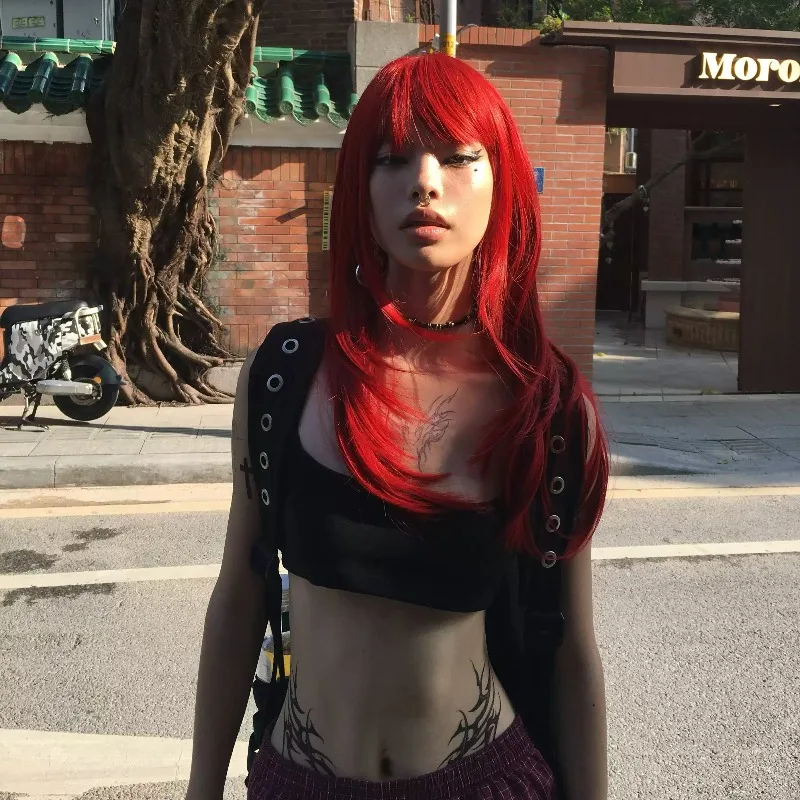 Ayered Bright Red Long Straight Wig with Bangs High Temperature Fiber Wig Daily Wear Cosplay Party Women Fashion Hair Decoration