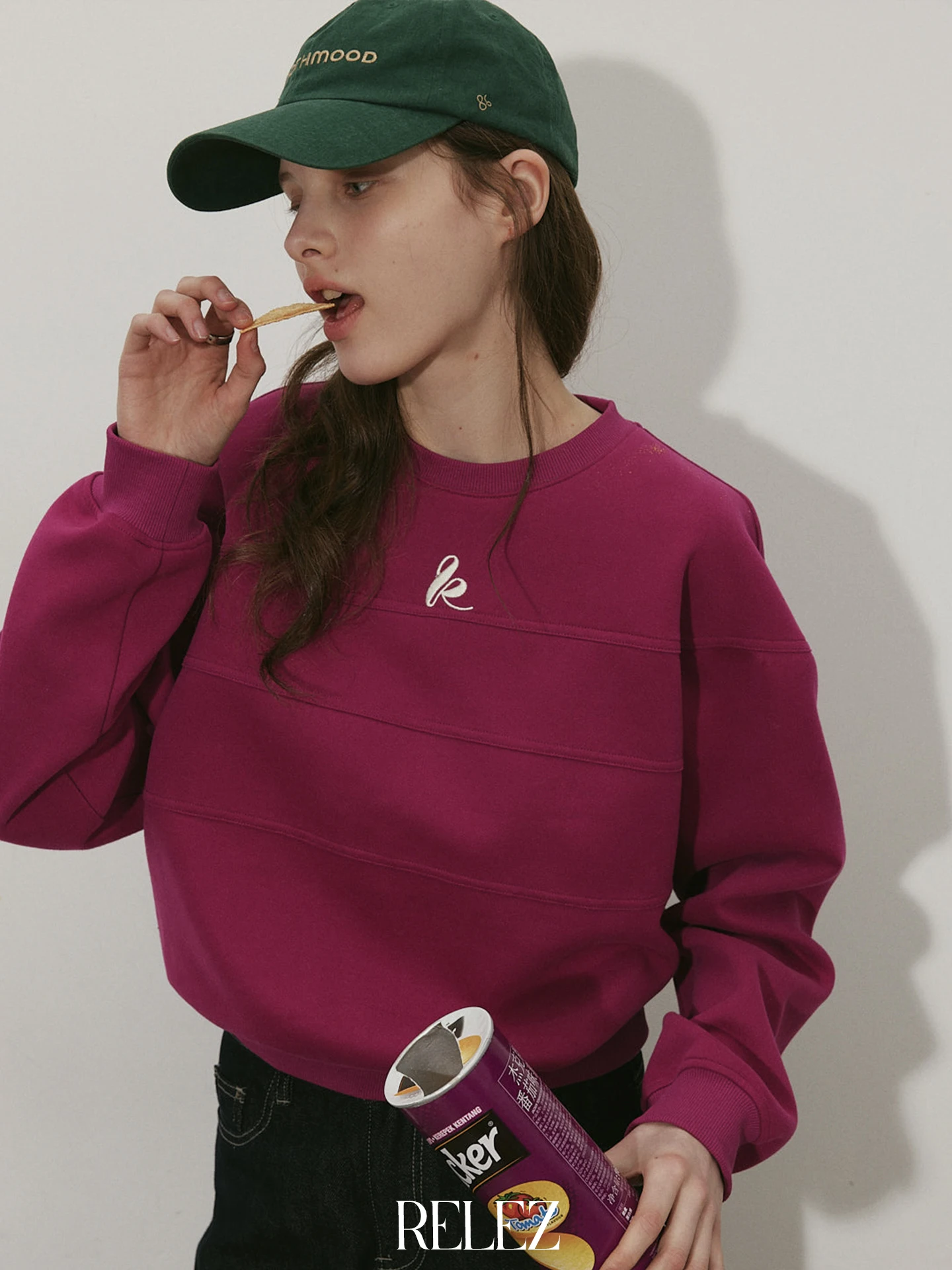 

Relez Retro round Neck Short Sweatshirt Women's Spring Korean Style Simple Loose Casual Top Cotton Polyester Blend