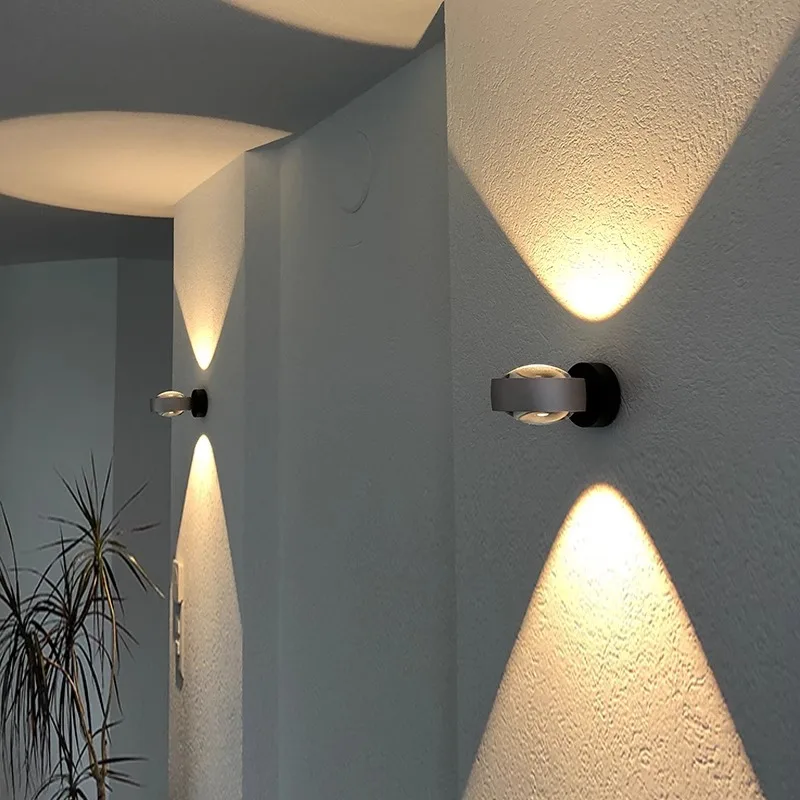 

Современный скандинавский светодиодный настенный светильник вверх и вниз, украшение для прикроватной тумбочки, коридора, гостиной, простой креативный круглый настенный светильник