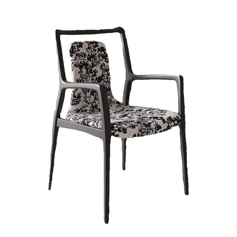 

Ash Mantis Chair
