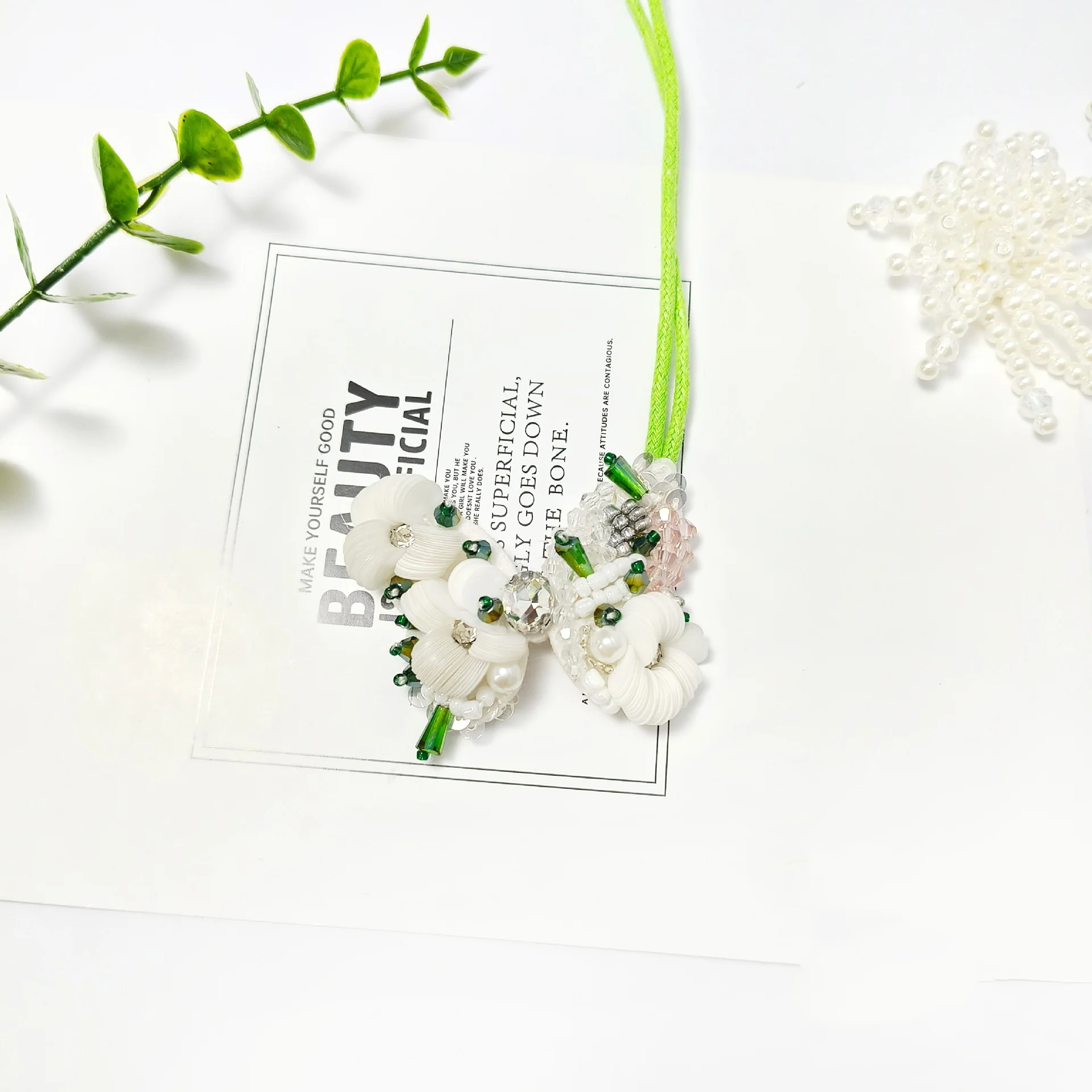 Beaded Pendant Exquisite Beading Keychain Rhinestone Keychain High-Quality Rainbow Hanging Ornament For Fashion Item Clothing