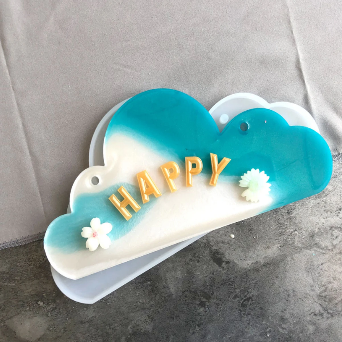 

Silicone Mold for Door Plate DIY Crafts High Transparency Flexible Cloud Shaped Hanging Tag Molds Easy to Use Clean