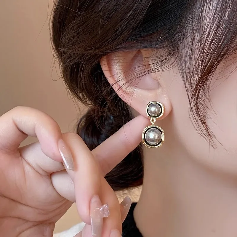 2024 Korean Fashion Grey Pearl Ear Rings Classic Black Swan Pearl Women Pendant Ears Drops Proposal Gifts Daily Wearing Jewelry