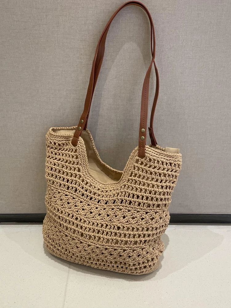 

Повседневная вязаная сумка из хлопчатобумажной пряжи, большая вместительная сумка-тоут с крючком и цветком для праздника, простой дизайн, мягкий ремешок из искусственной кожи