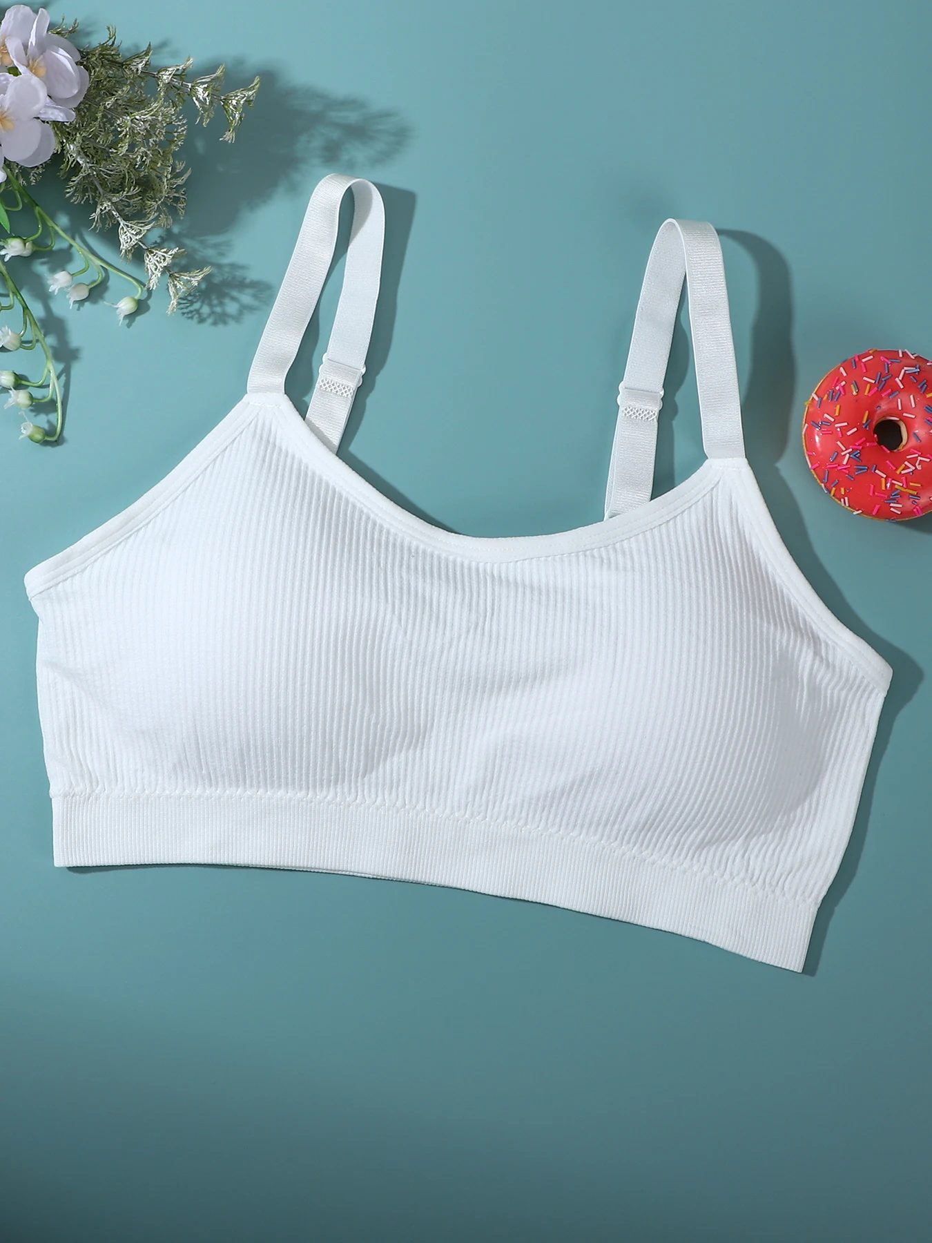 3-Pack - Women's Sports Bra - Cross Style - Fits Body Curves - Removable Cups - No Steel Ring Design to Reduce Chest Compression - Three-Color Set - Meets Different Style Preferences - Reduces Shaking, Suitable for Running, Yoga and Other Sports Scenes