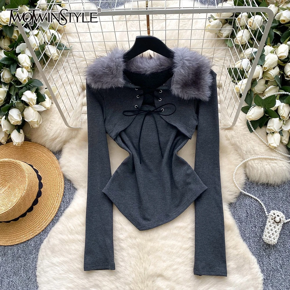 

TWOTWINSTYLE Slimming Temperament T Shirts For Women Square Collar Long Sleeve Spliced Plush Casual Top Female Fashion KTS556832