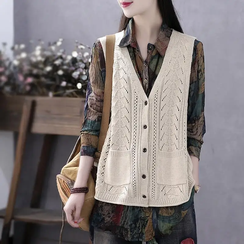 Women Vintage Hollow Pockets V-neck Sleeveless Knitted Sweater Vests Spring Autumn Casual Solid Single Breasted Waistcoats Tops