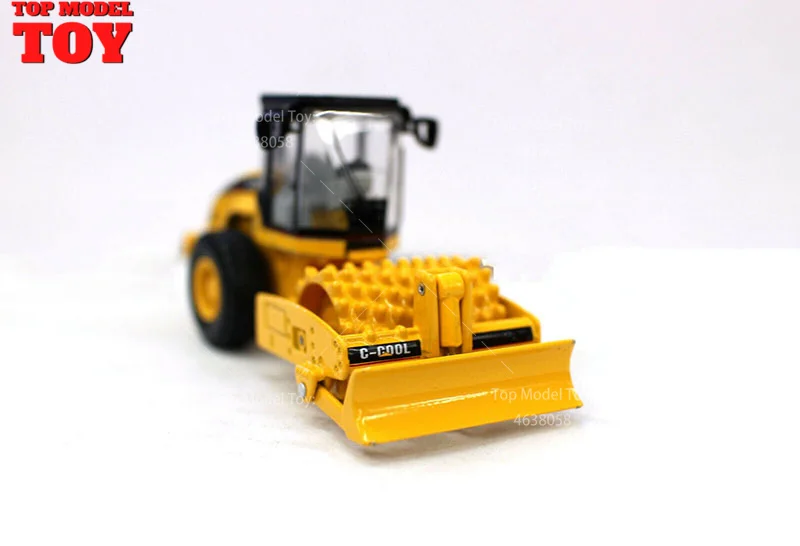 In Stock C-COOL 80007 1/64 Scale Padfoot Drum vibratory Soil Compactor Diecast Car Model Kids Toys for Collection