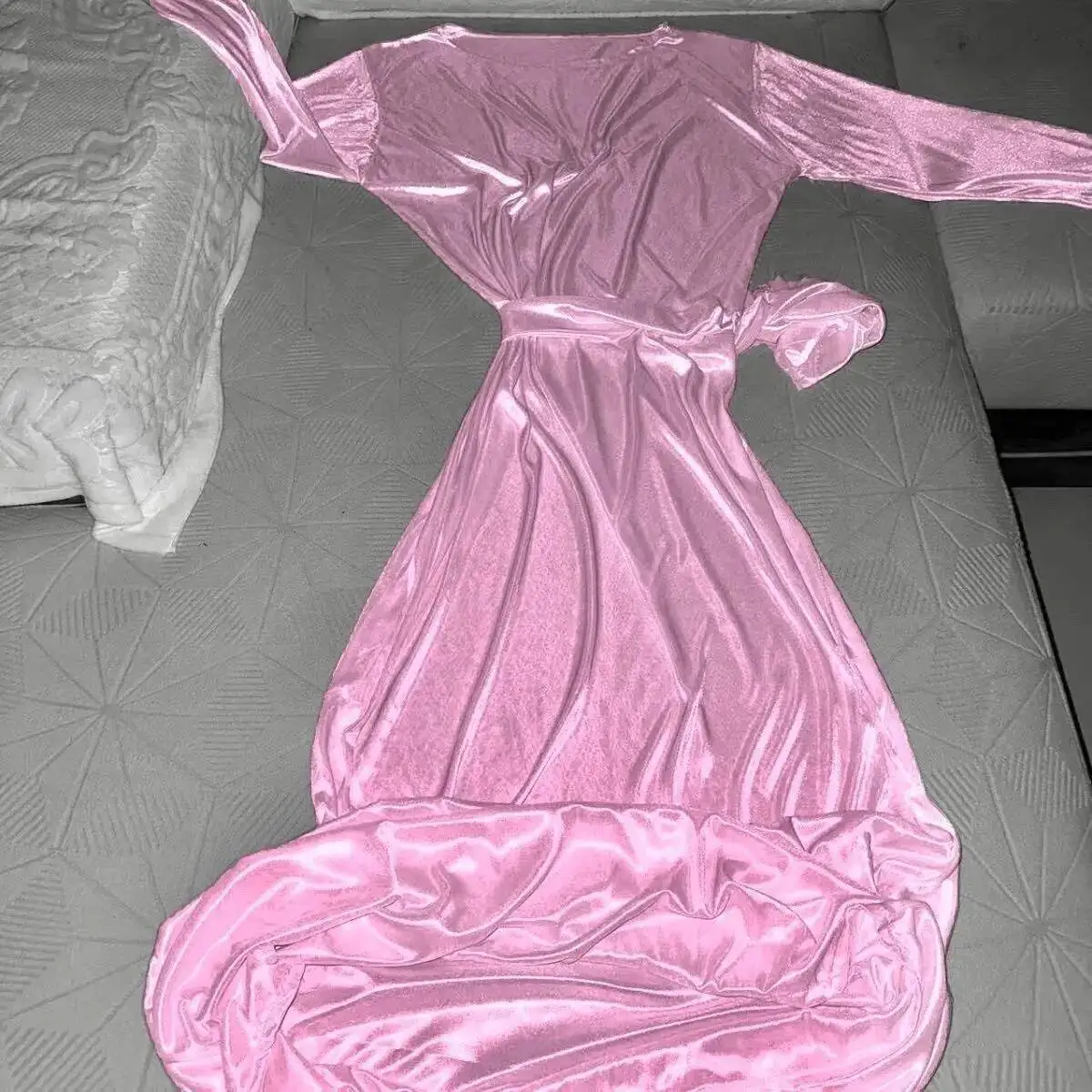 

Glossy Pink Sexy Women Satin Long Dress Long Sleeve Loose Night Dress Plus Size Sleeping Robe