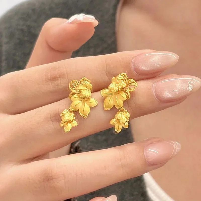 New Retro Palace Style Chinese Style Gold Exquisite Petal Tassel Earrings Female Fashion Versatile Accessories