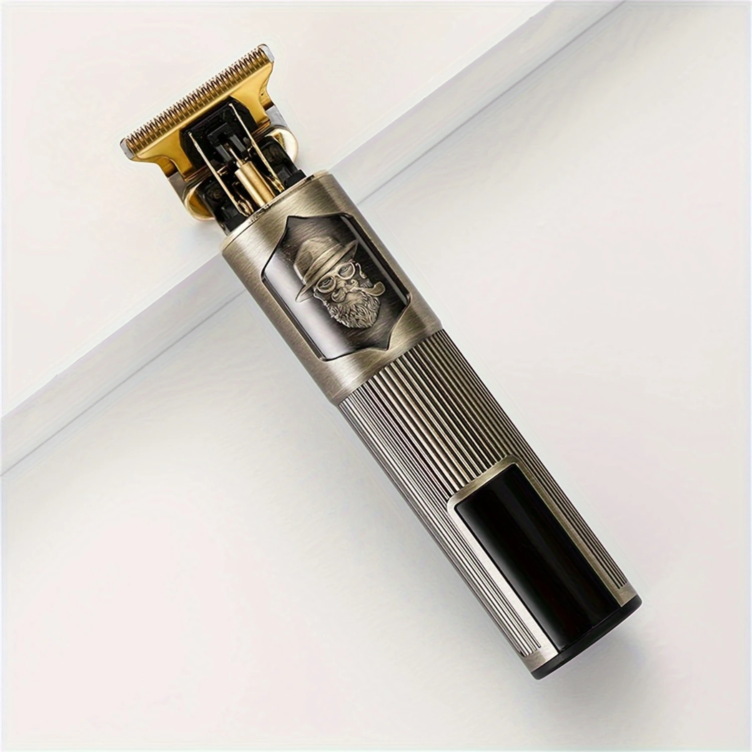 

Metal Hair Clipper, Multi-functional Cordless Hair Shaver USB Liquid Crystal Display T-head Hair Trimmer