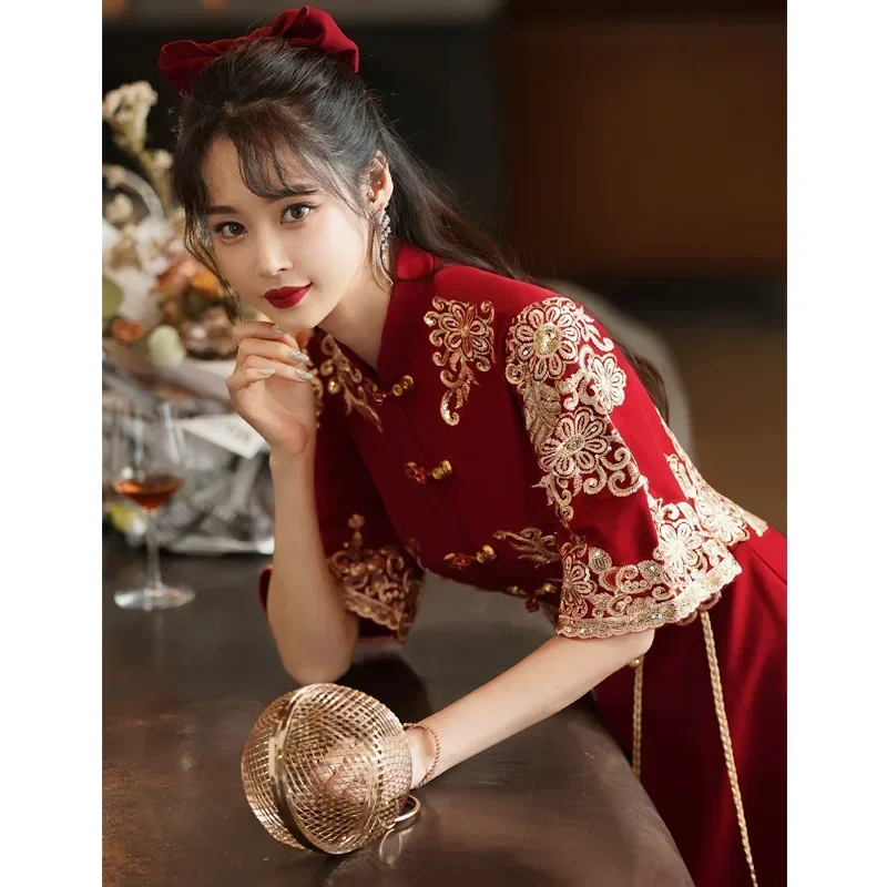 

Wedding Dresses Red Qipao Embroidered Cheongsam Mid-Length Engagement Retro Robe for Women Traditional Chinese Dress Bridesmaid