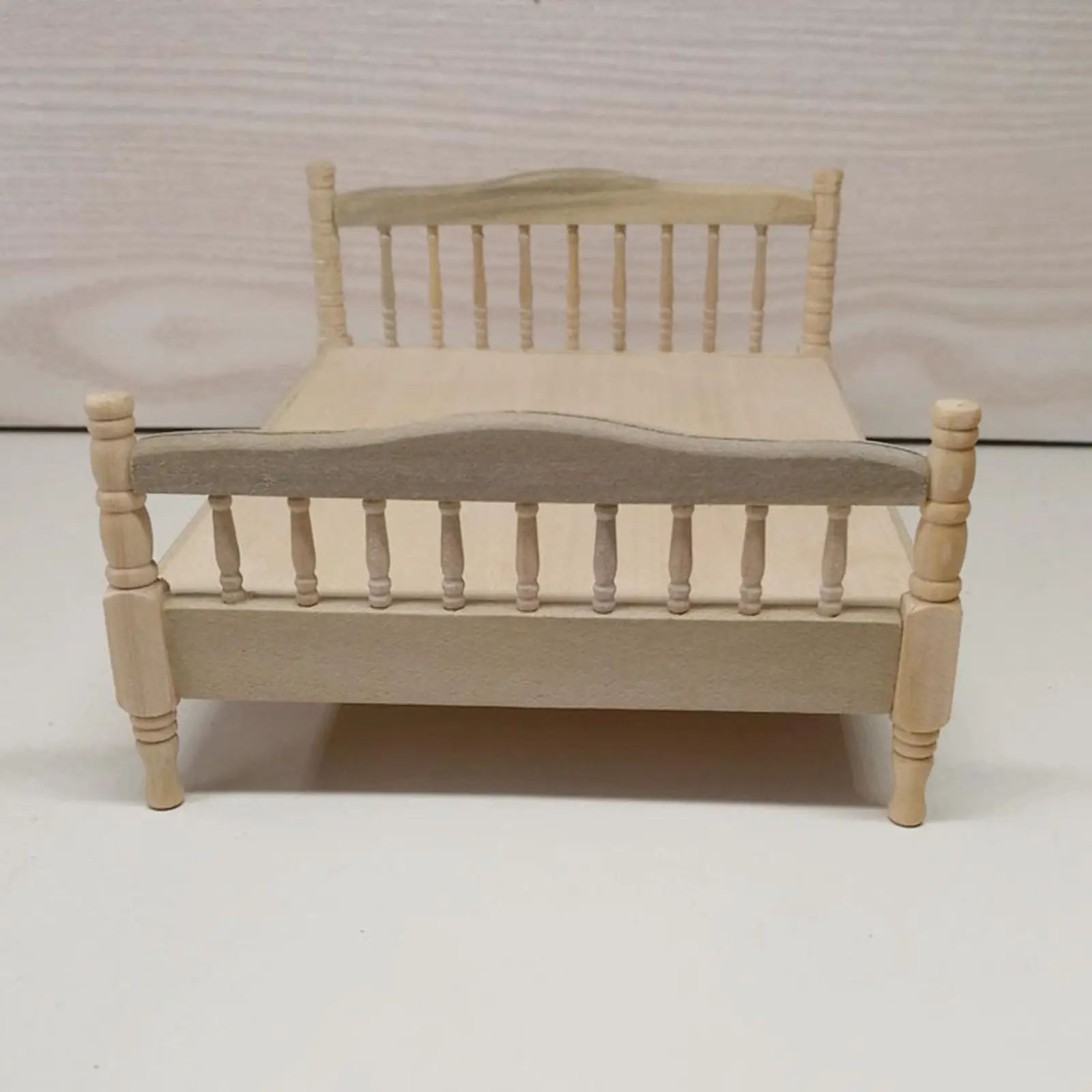 Colecciones de cama para casa de muñecas, modelo de cama de madera realista para tren modelo, 1/12