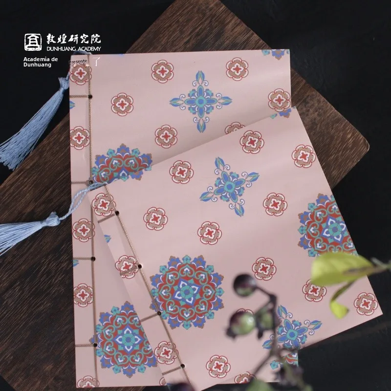 厚みのあるビジネスノート、タッセル付きラインバインディング、宝祥グループの花柄デザイン、無地ページノート
