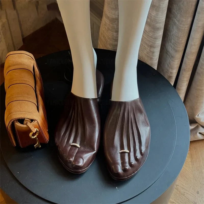 Summer New Women's Four Colors Metallic Five Toe Ring Mules Unique Finger Design Flat Heel Fashion Runway Casual Beach Slippers