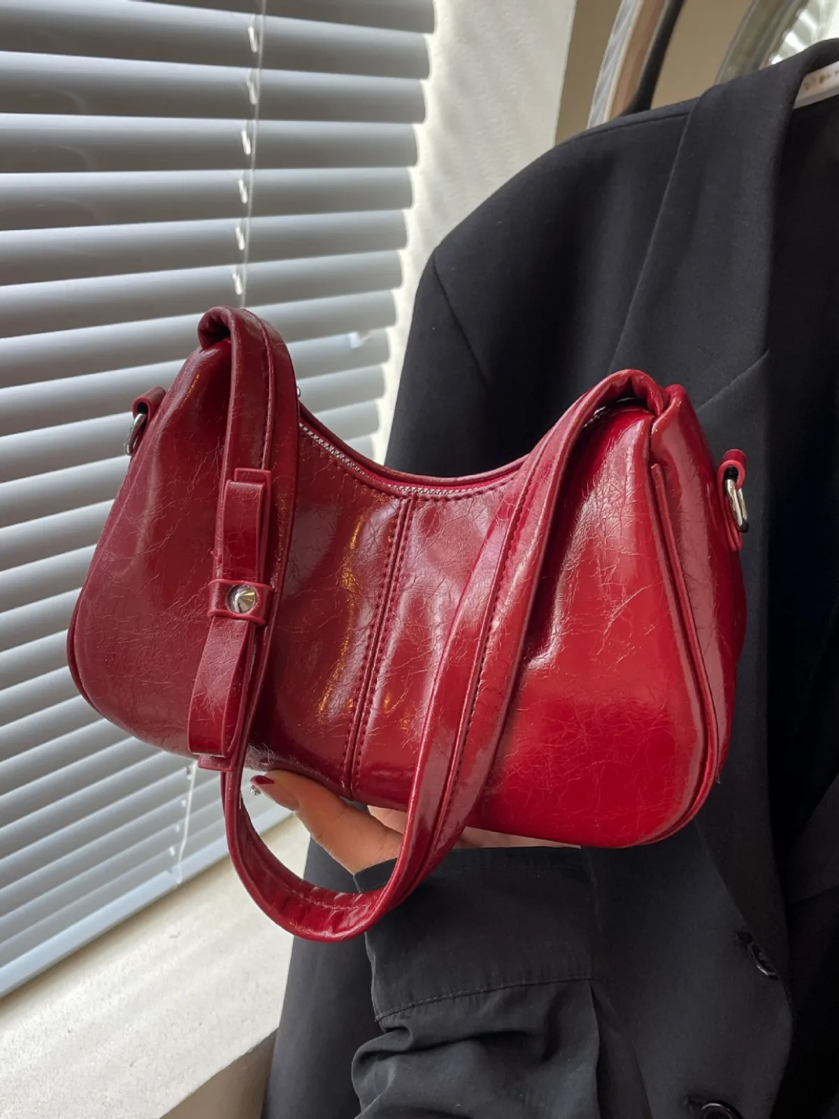 bolsa-vermelha-portatil-para-mulheres-decoracao-com-laco-nova-moda-coreana-axilas-um-ombro-versatil-bolsa-crossbody-macia-pu-casamento