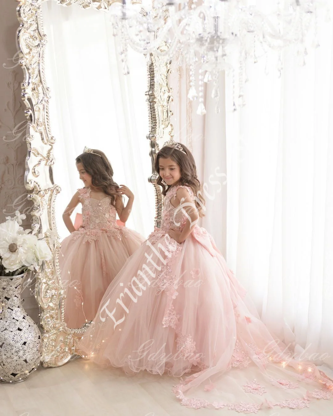 

Elegant Flower Girl Dress For Wedding Tulle Puffy Applique Lace With Bow Kids Birthday Party First Communion Gowns Customized