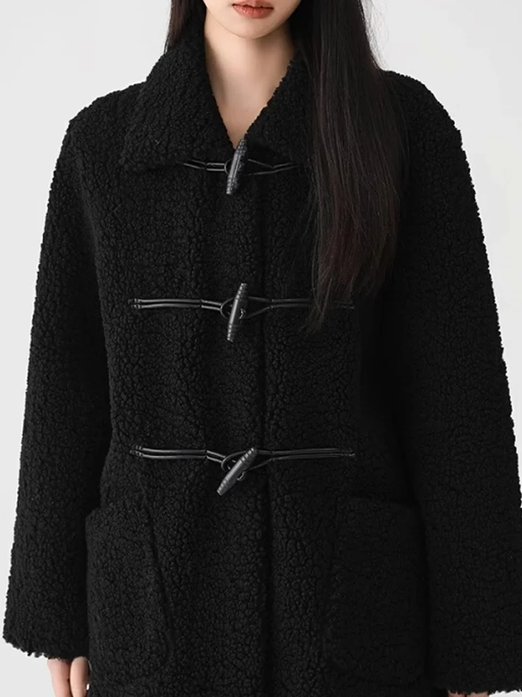 Bla Lamb Fur Jaet Dames Faionable Losse Lange Jas Knoopontwerp Winter High-End Feel Pendelen Sle Thiened Flip Kraag