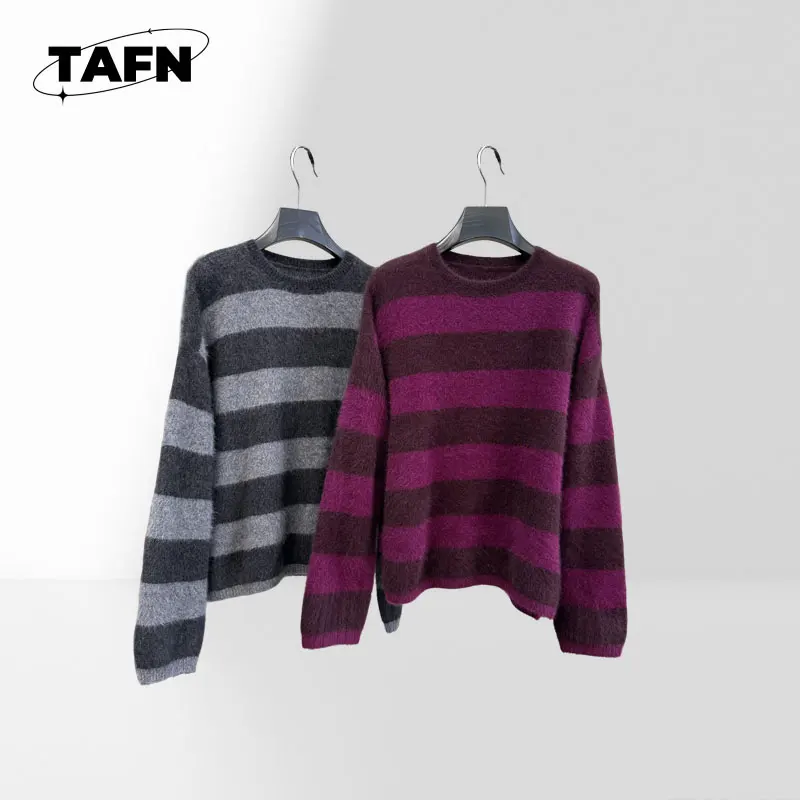 

Fashionable Crewneck Knit Sweater for women, Timeless Style for Every Wardrobe Comfortable and Perfect for Layering AI1546