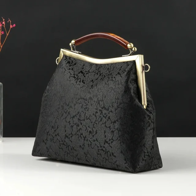 Najnowsza czarna Vintage Chic kanapa nadmuchiwana blokada powłoki torebki damskie torebki damskie torebki łańcuch kobiet torba na ramię Crossbody