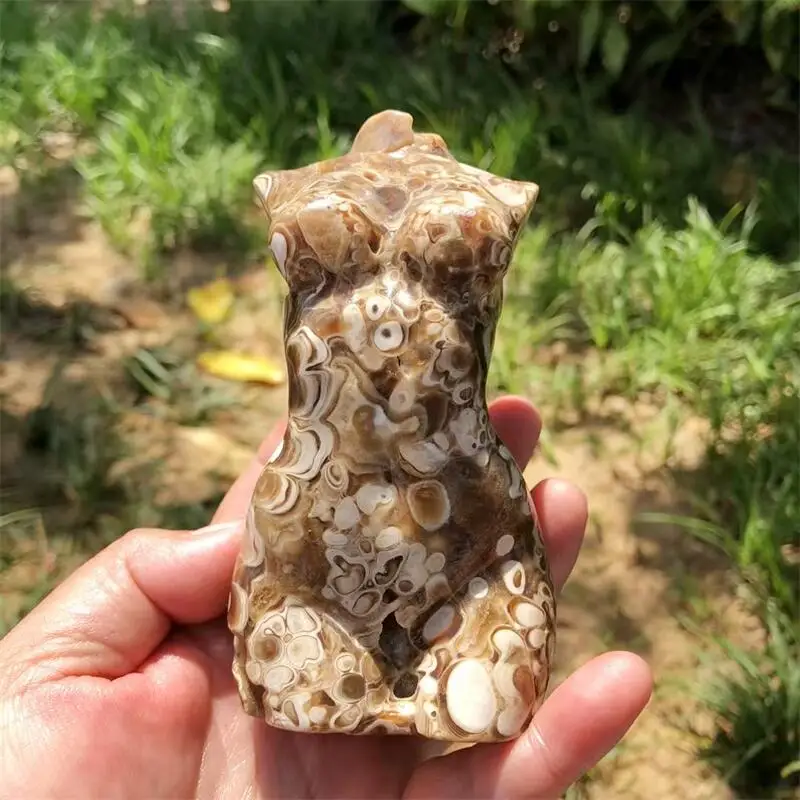 12CM Natural Calcite Agate Lady Body Carving Healing Crystal Women Modern Statue Naked Art Stone Gemstone Collectible Gift 1pcs