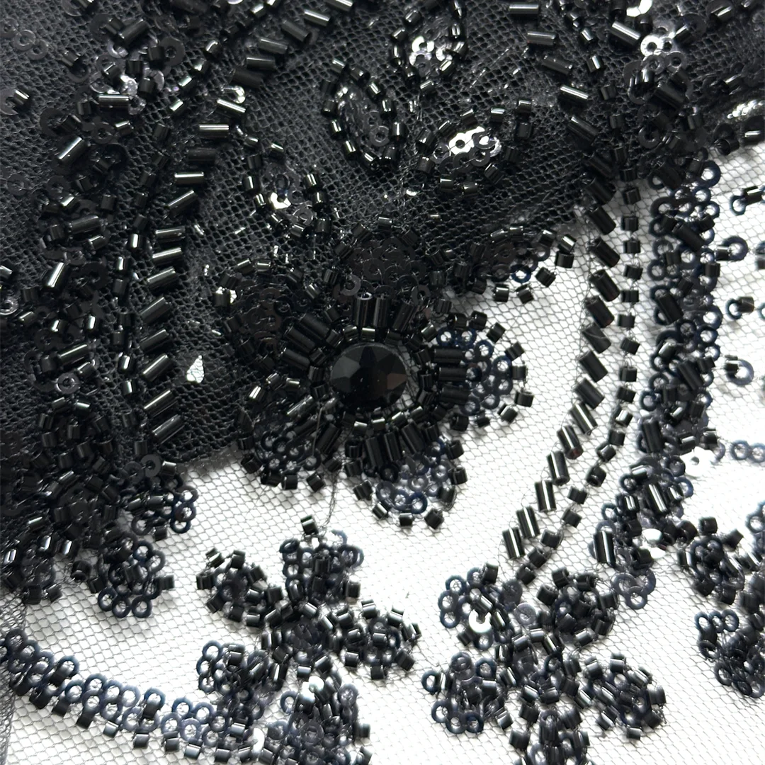 

Latest High Quality Sequins Beaded Embroidery Mesh Lace Fabric Luxury Nigerian Tulle Lace For Bridal Wedding Dress Sewing