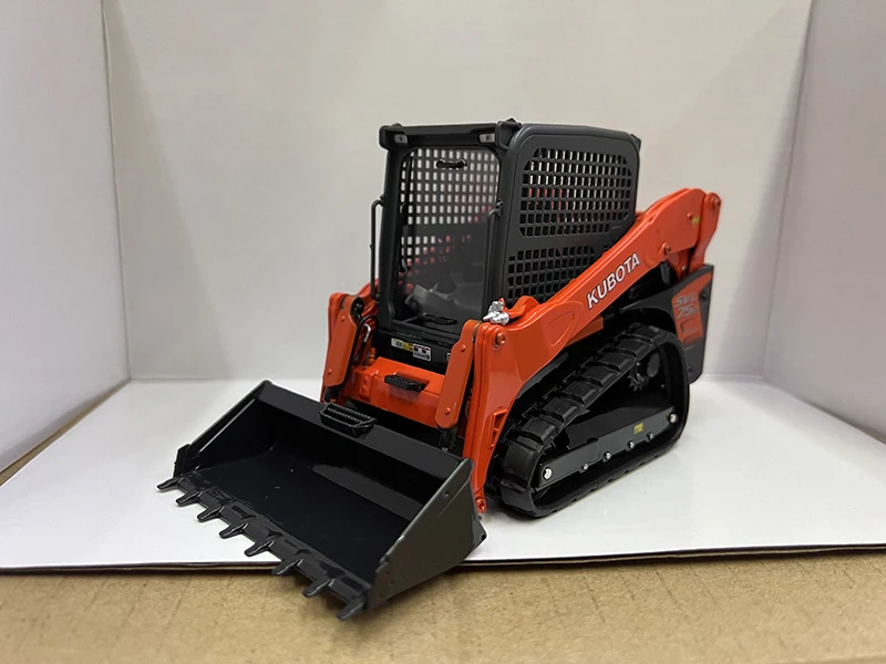 UH Diecast Alloy 1:24 Scale Kubota 75-2 Engineering Track Skid Loader Model Adult Classic Collection Display Ornament Souvenir