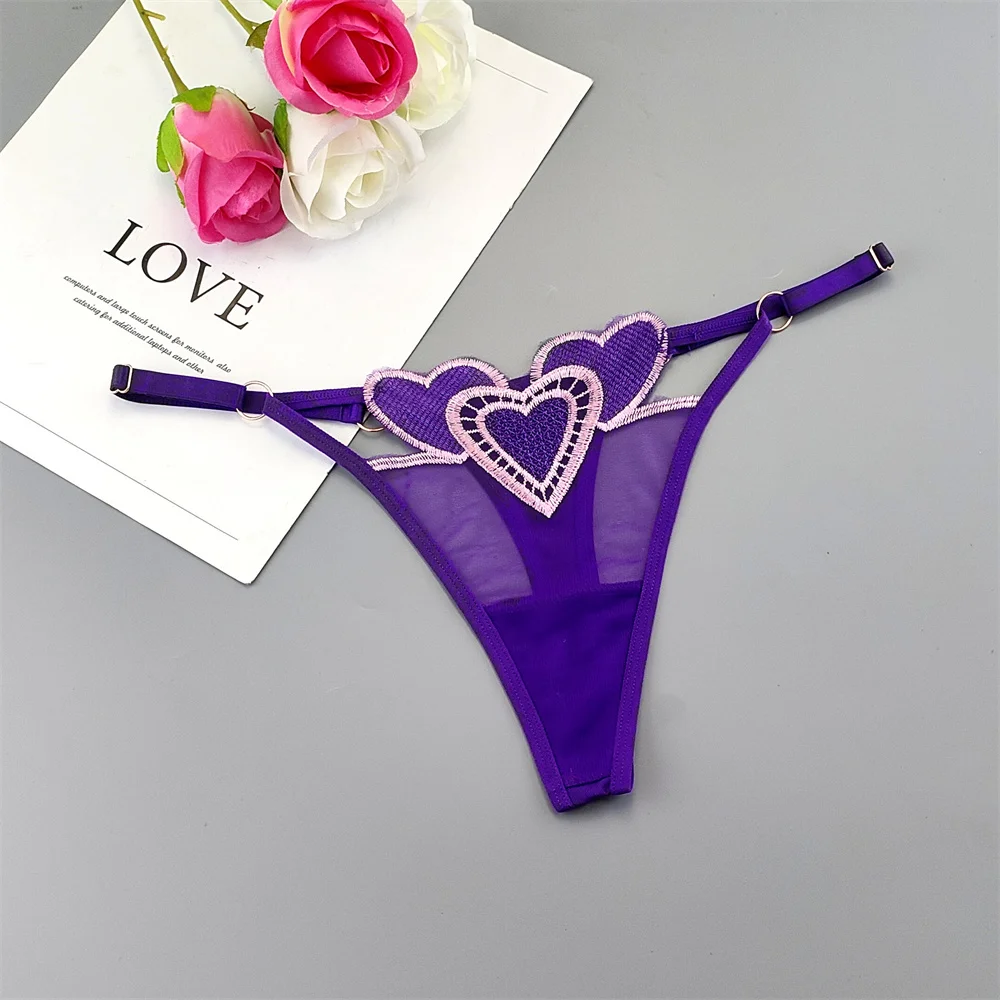 3 ks/sada roztomilé cosplay sexy spodní prádlo dámské průsvitné krajkové tanga spodní prádlo s nízkým pasem a nastavitelným popruhem ve tvaru srdce - náhled 3