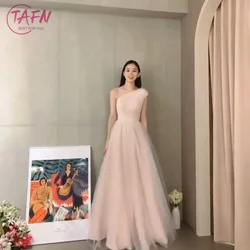 TAFN One-Shoulder Simple Evening Dresses A-line Korea Wedding Reception Dresses Floor-Length Elegant Party Gown Photo Shoot