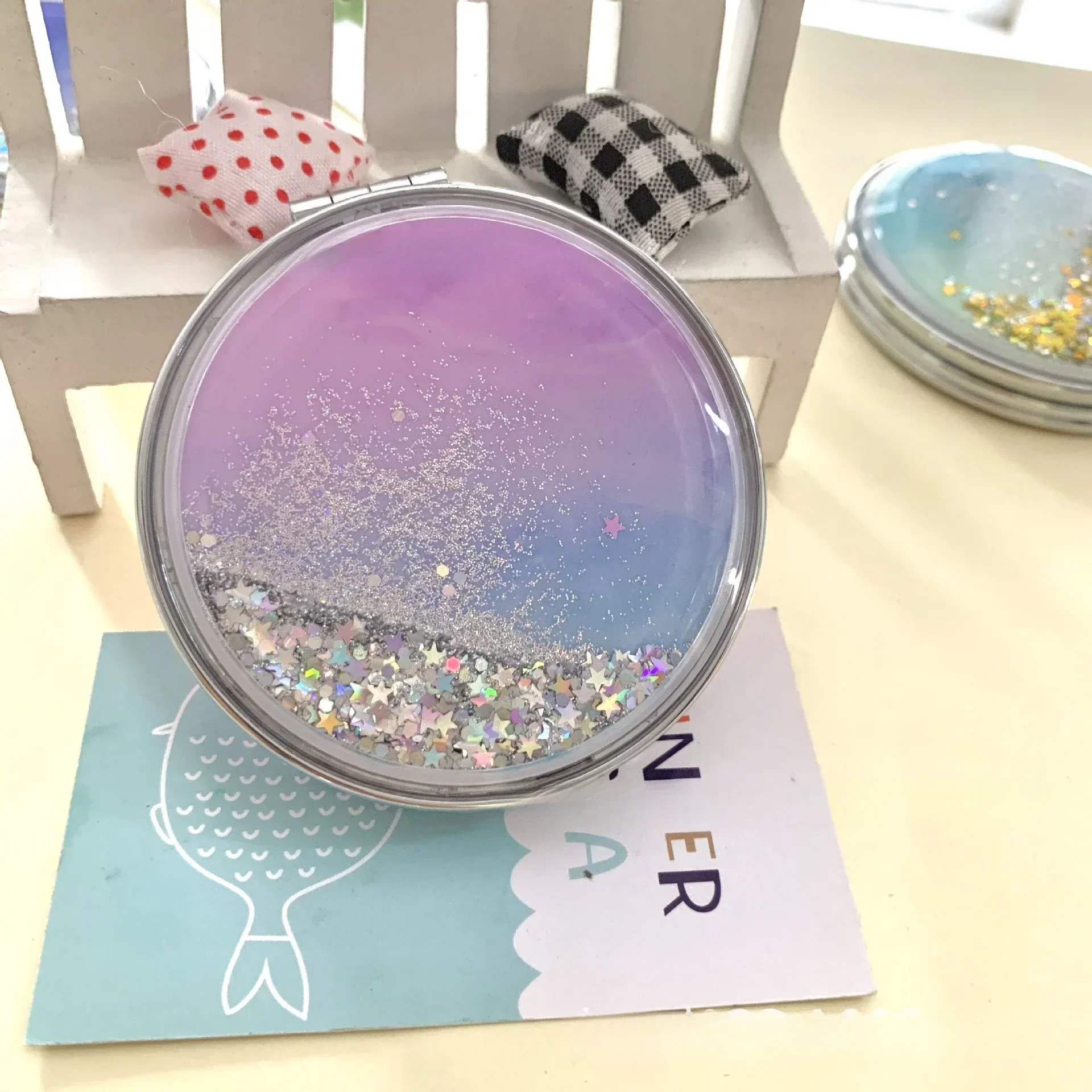 2-face Makeup Mirror Portable Quicksand Sequins Cartoon Cute Girl's Gift Hand Mirror Pocket Double-sided Makeup Mirror Compact