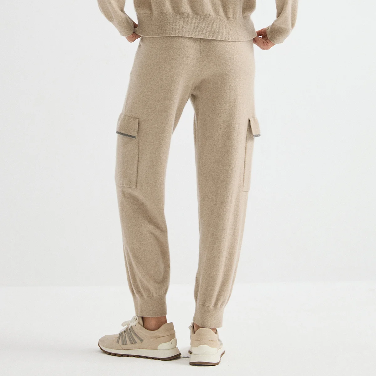 BD3621770 Women's 100% Cashmere Knit Cargo Pants Chain-Trim Cargo Pocket Elasticated Waist Ribbed Cuff Relaxed Fit Early Autumn