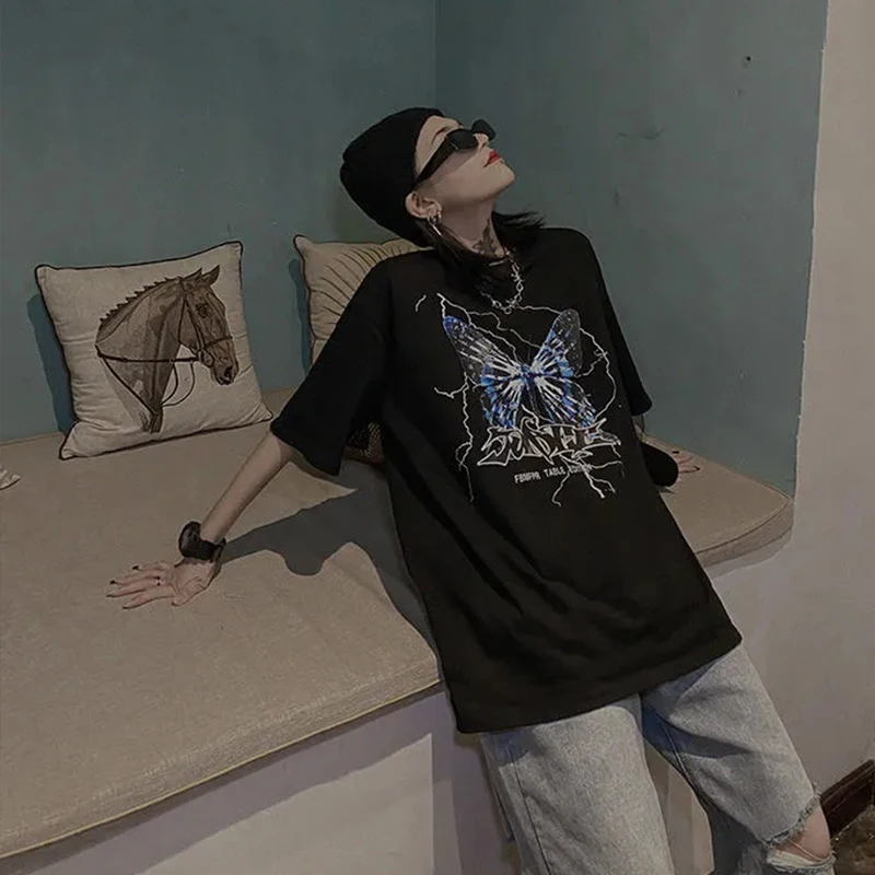 T-shirt Women Goth Cute Devil Print Tee Girl Tops Clothes Tee Butterfly Top Oversized Tshirts Harajuku Style Cartoon Graphic Tee