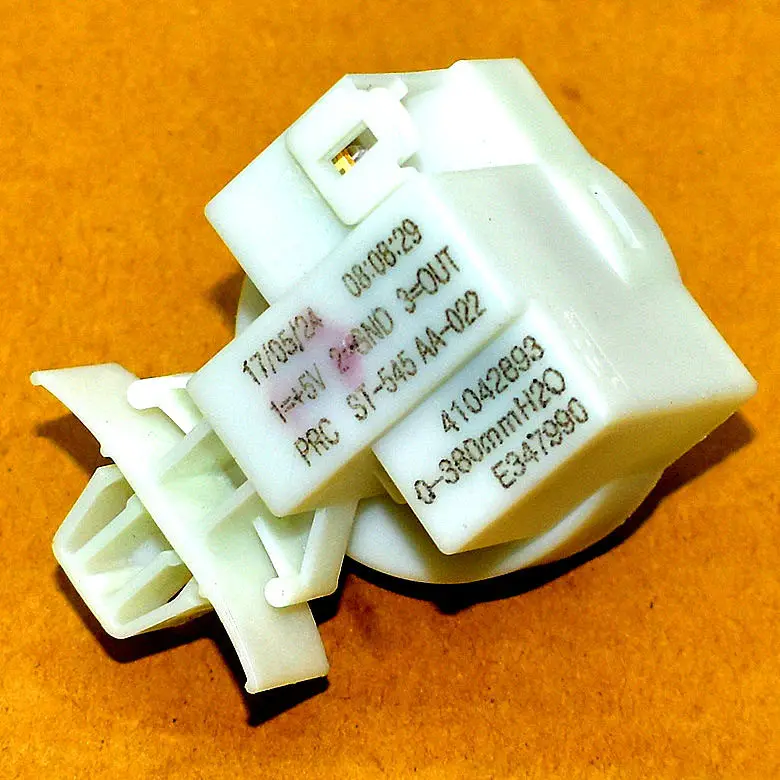 

Датчик уровня воды для стиральных машин Electrolux и Haier