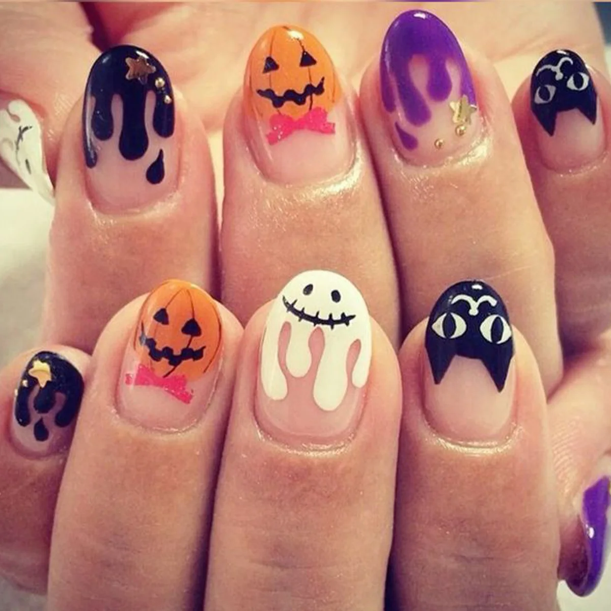 24Pcs Halloween False Nails Cute Pumpkin Almond Design Full Cover Ghost Spider Manicure Wearable Artificial False Nails Tips Art