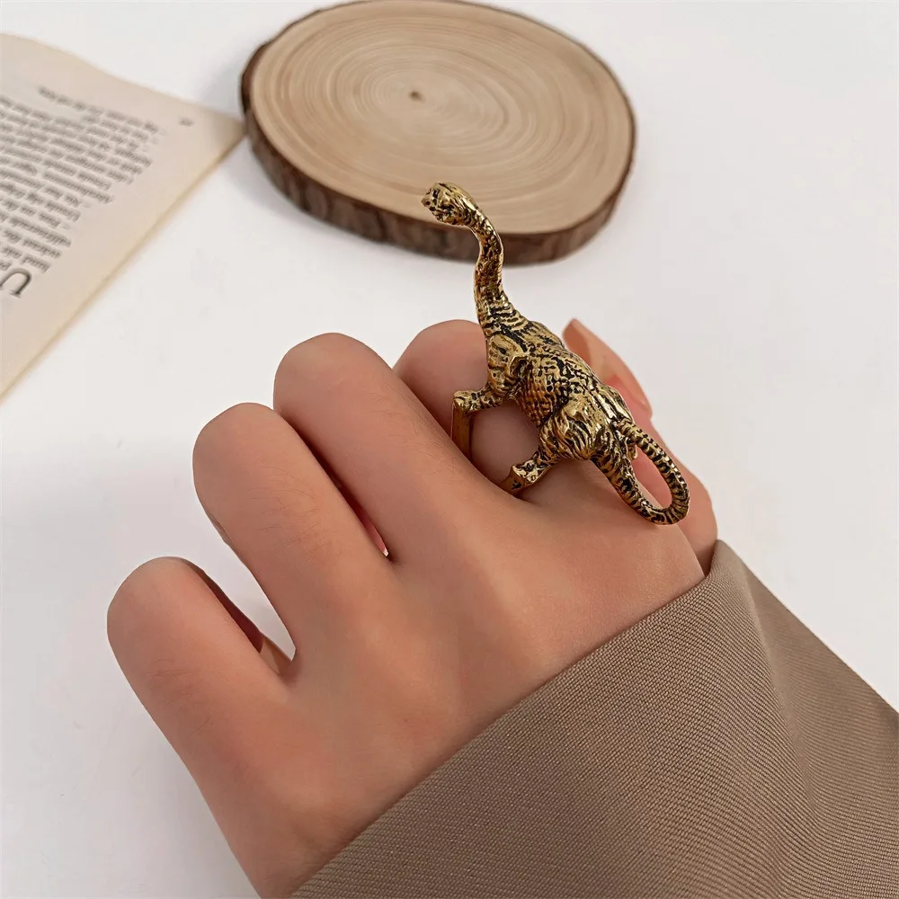 Vintage Dinosaur Rings for Women Long-Necked Dragon Jewelry Cute Animal Ring Party Gift Trendy Punk Girls Finger Rings