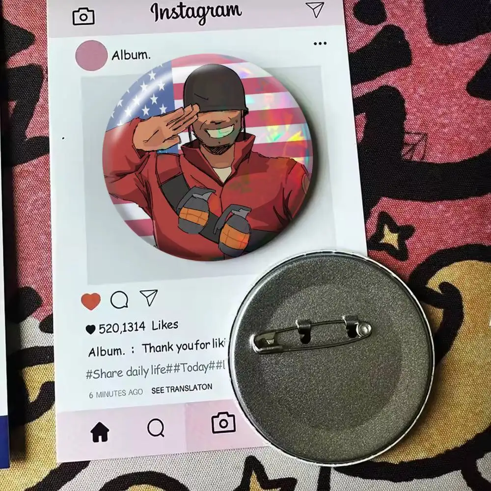 TF2 Soldier   Badge 25 32 44 58 75 mm Round Fans Collect Friends Gifts Brooch Souvenir