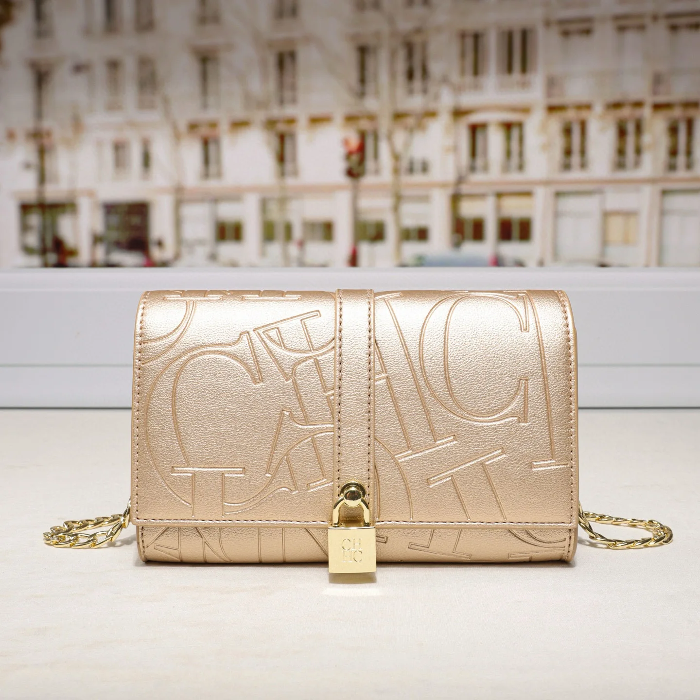 

Trendy High-End Tote Bag With Large Capacity For Women Solid Color Letter Logo Fashionable CHHCCH