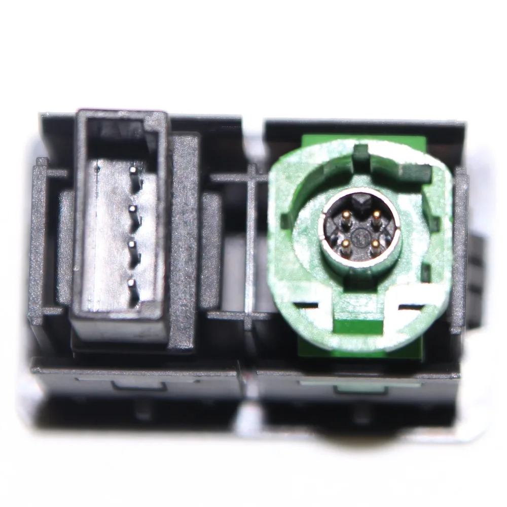 1 قطعة USB و AUX بيانات الصوت مزدوج التبديل المقبس ل RCD510 RNS310 VW جولف MK6 جيتا MK5 3CD 035 249 A 3CD 035 249A