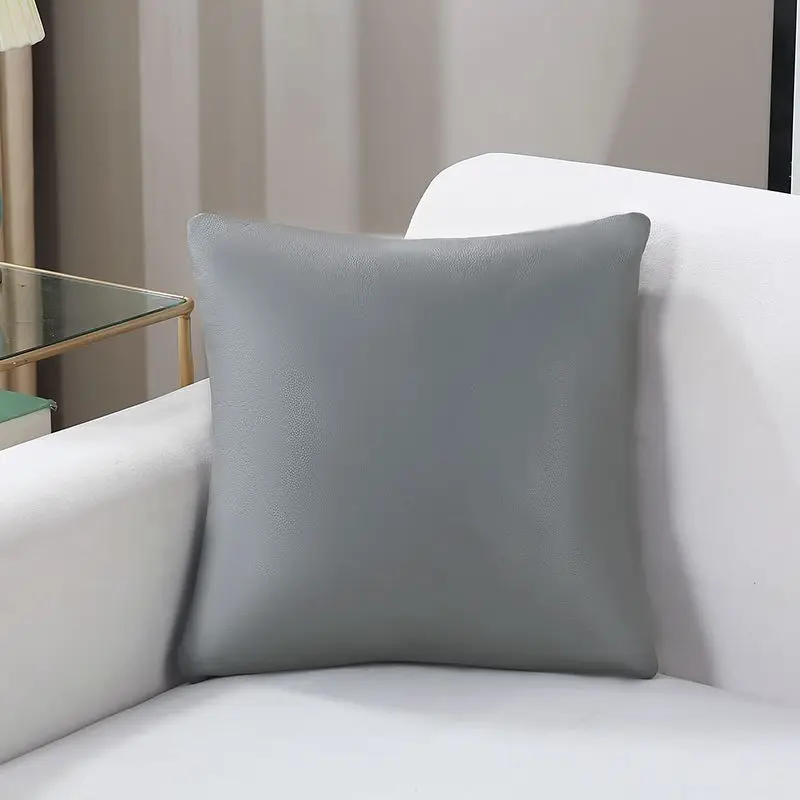 เสื้อไหมพรมคอสูงทรงเข้ารูปสำหรับผู้ชาย แบรนด์ Cé Brown เนื้อผ้าถักเนียน ให้ความอบอุ่น เหมาะสำหรับใส่เป็นเสื้อตัวในหรือเสื้อตัวนอก ใช้ได้หลากหลายในฤดูใบไม้ร่วงและฤดูหนาว ไม่เสียรูปทรง