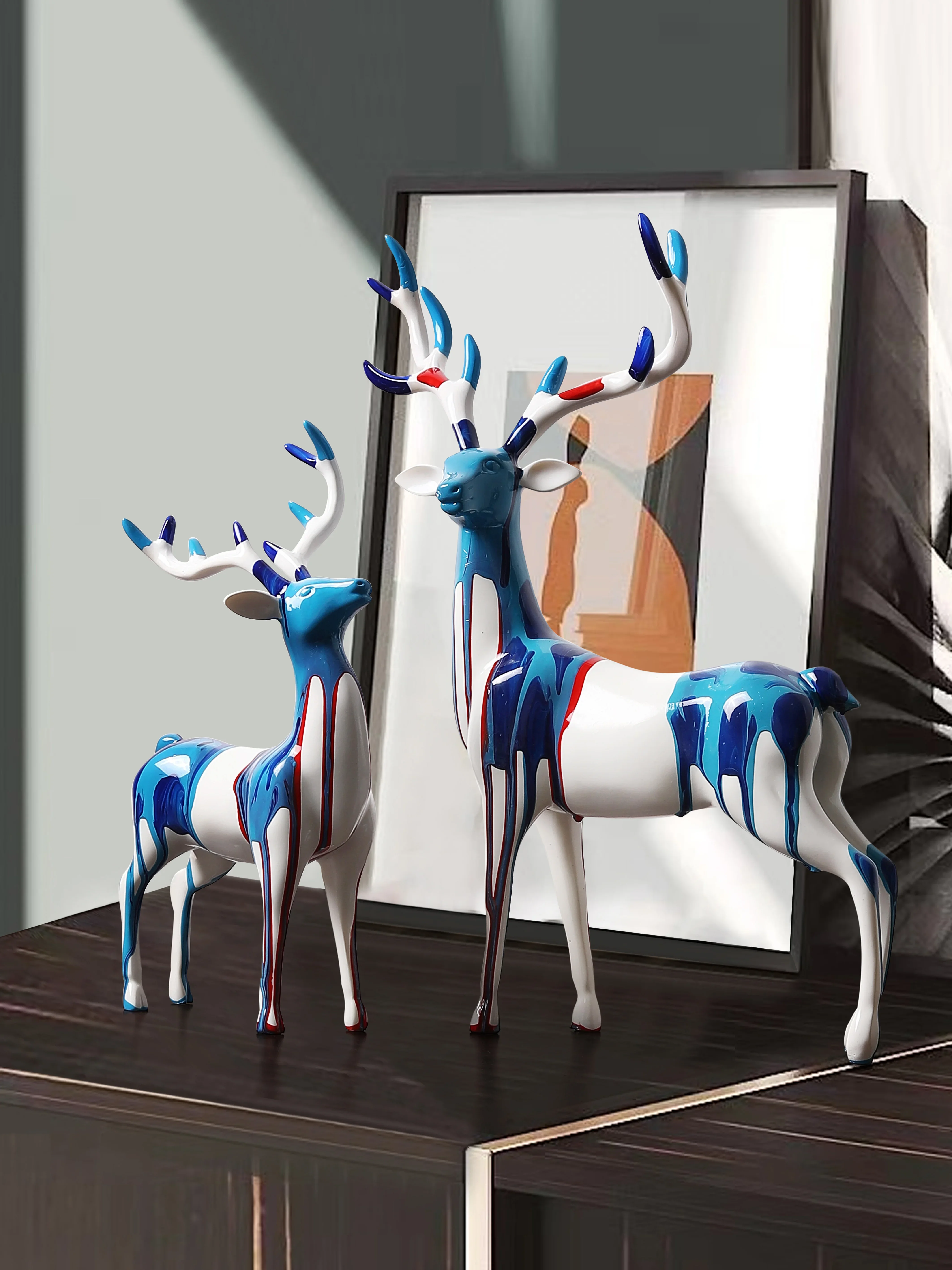 Minimally modern splashed color art deer statue crafts entrance hall living room wine cabinet TV cabinet desktop home decoration