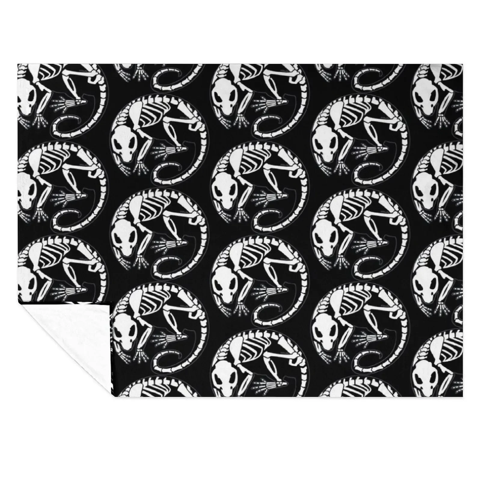 

Skelly Rat Throw Blanket manga valentine gift ideas For Decorative Sofa warm winter Blankets