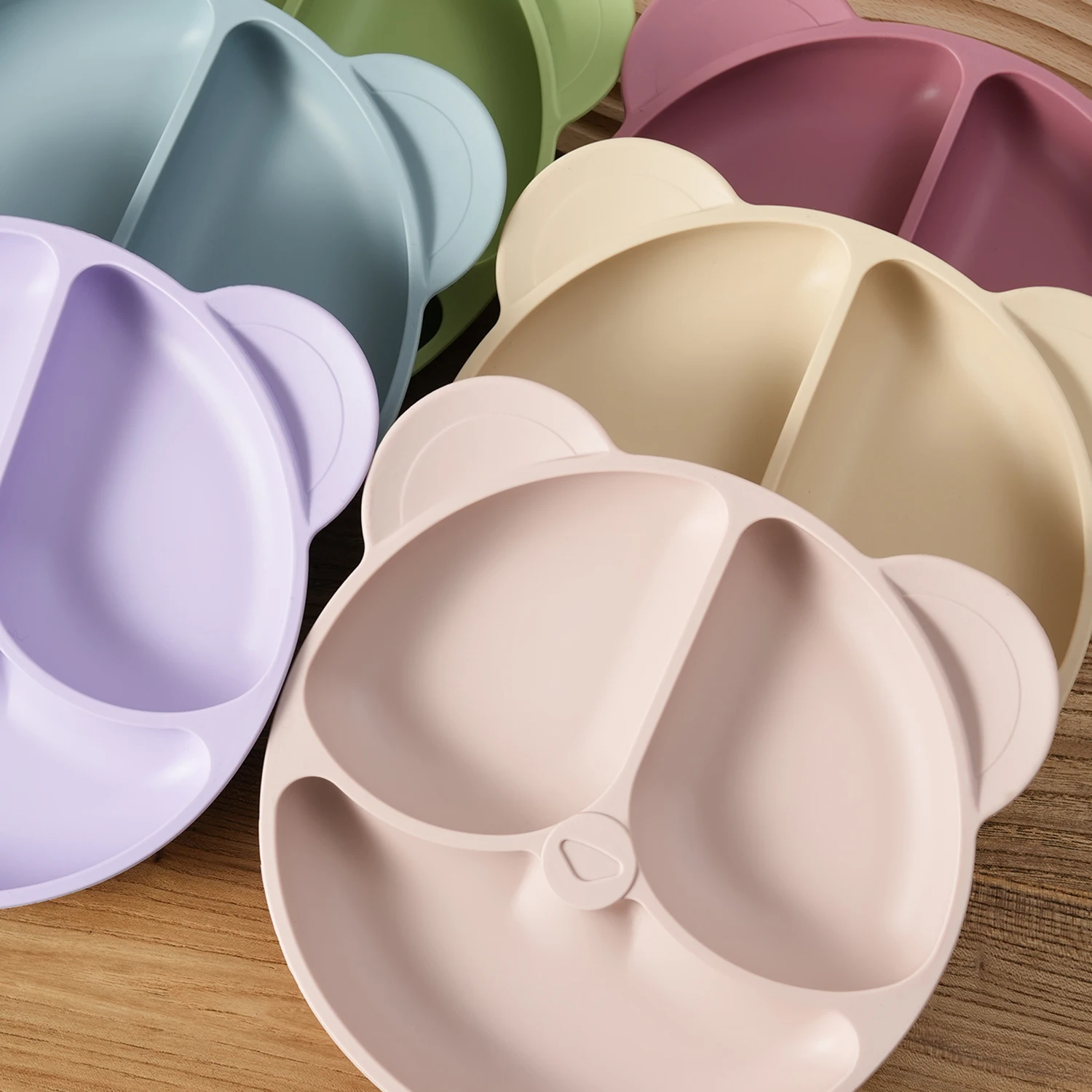 

Color Kids 1PC Silicone Baby Tableware And Solid Feeding Dishes Plate With Sucker Training Bowl Essential Baby Accessories