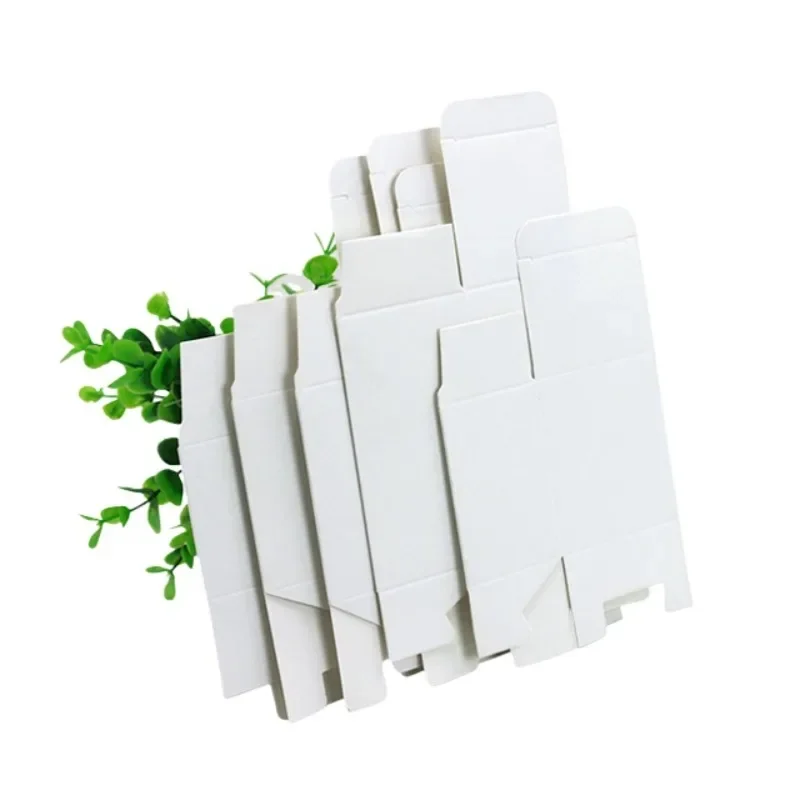 50pcs / white kraft paper box DIY handicrafts packaging box carton Wedding Party Box Multi Size