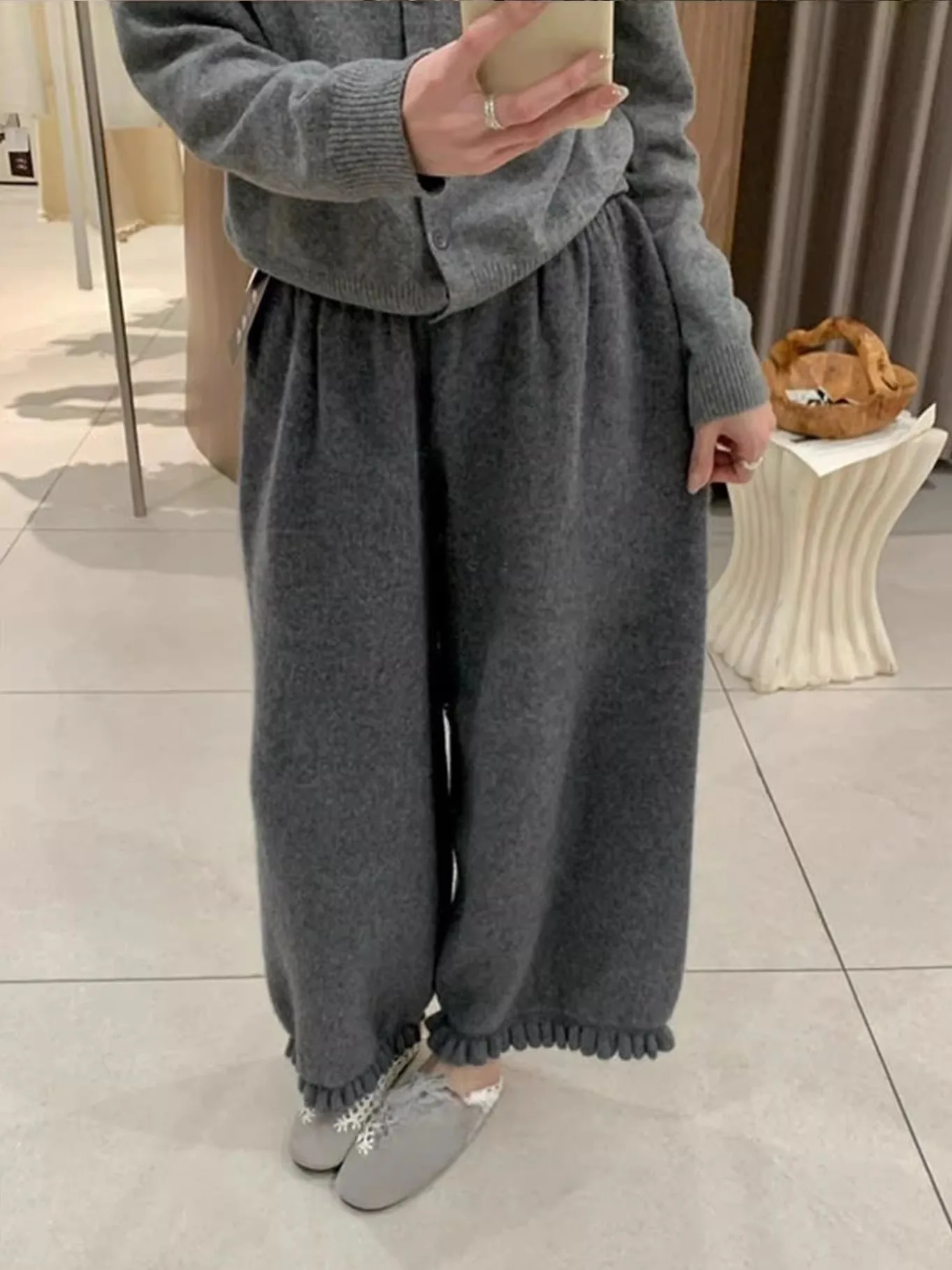 

Bear Wool Flared Pants Women's Casual High Waist Elastic Comfortable Breathable Thiened Spring Autumn Winter