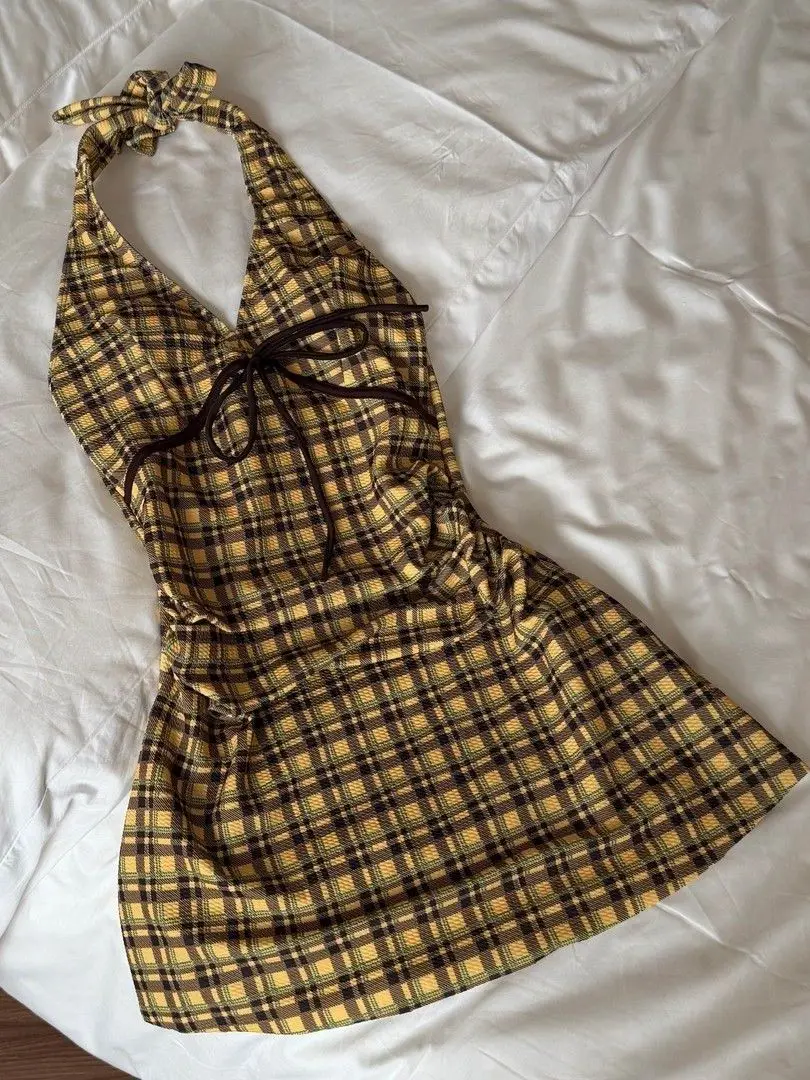 

2026 New Retro Plaid Fashion V-Neck One-Piece Belly Cover Slimming Skirt Style Conservative Flat Angle Thermal Vacation Swimsuit