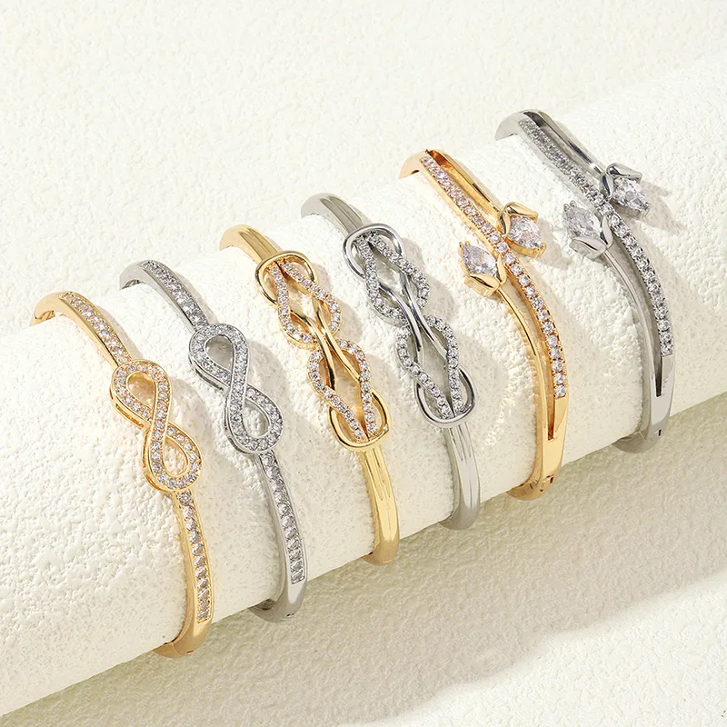 New Style Women's Bracelet with Diamonds, Exquisite 8-figure Twist Bracelet with Diamonds, Versatile Bracelet, Elegant Bracelet