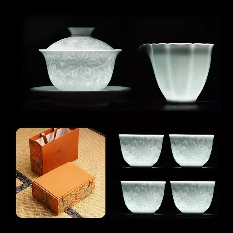 Blue and white porcelain set, kung fu tea set, light luxury, high-end household three talents cover bowl, tea cup gift box, gift