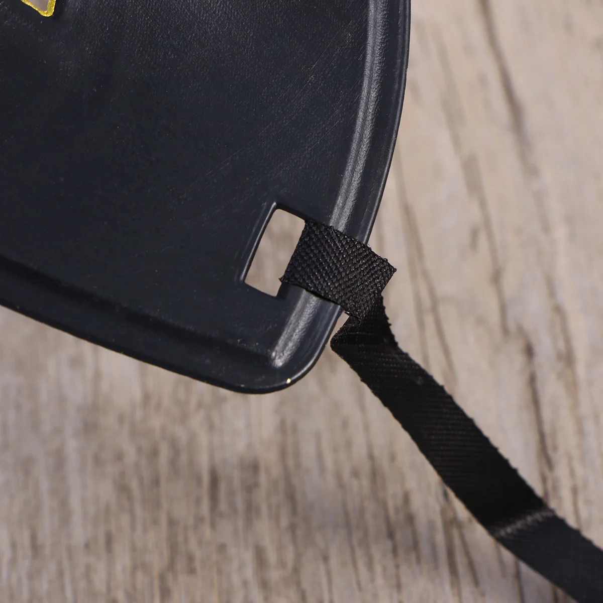 

Bronze Half Face Ball Mask Engraving Masquerade Party Mask Halloween Costume Prom Mardi Gras Party Accessory