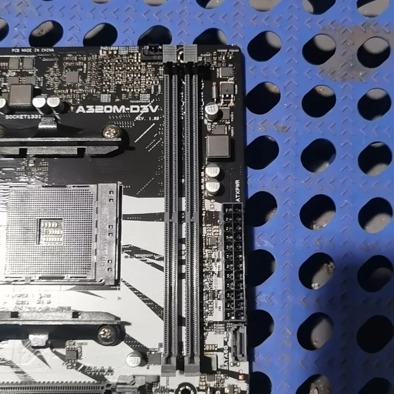 

Used for ASUS SaintFlag A320M-D3V Desktop Motherboard Full Functional Tested Working